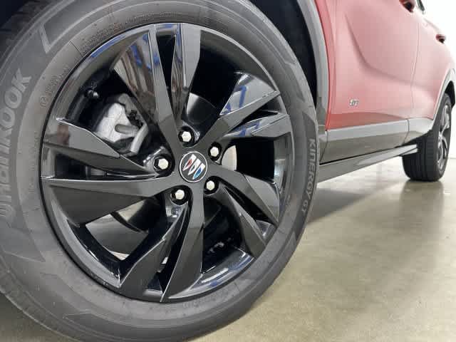 Used 2026 Buick Encore GX Sport Touring w/ Advanced Technology Package FWD image 28