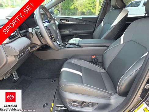 Certified 2025 Toyota Camry SE w/ Convenience Package image 24