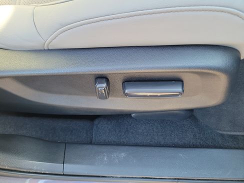 Used 2022 Honda CR-V EX-L image 9