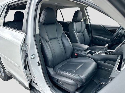 Used 2023 Subaru Outback Limited image 30