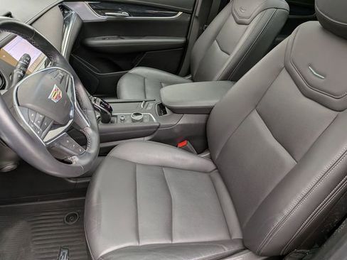 Certified 2023 Cadillac XT5 Premium Luxury w/ LPO, Floor Liner Package image 21