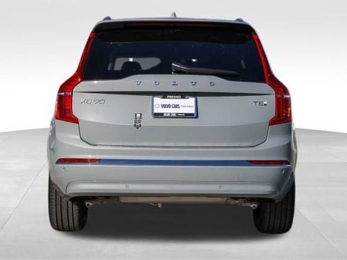 Used 2025 Volvo XC90 T8 Plus w/ Protection Package Premier AWD/4WD image 6