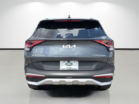 Used 2023 Kia Sportage EX AWD/4WD image 4