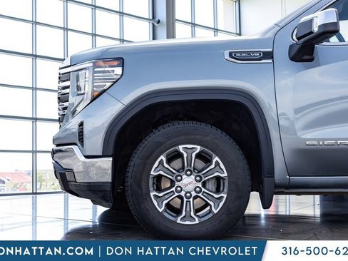 Used 2025 GMC Sierra 1500 SLT AWD/4WD image 30
