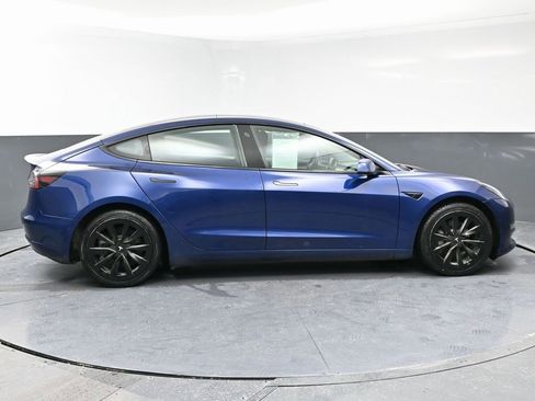 Used 2022 Tesla Model 3 image 7