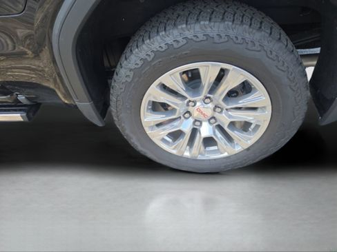 Used 2025 GMC Sierra 1500 Denali w/ Technology Package AWD/4WD image 15