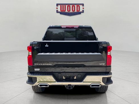 New 2026 Chevrolet Silverado 1500 LTZ w/ LTZ Premium Package AWD/4WD image 3