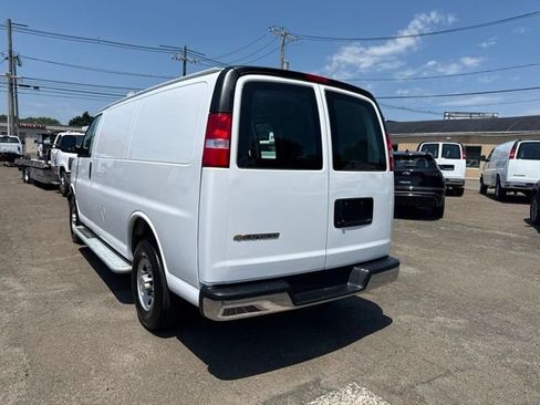 Used 2024 Chevrolet Express 2500 w/ Driver Convenience Package RWD image 8