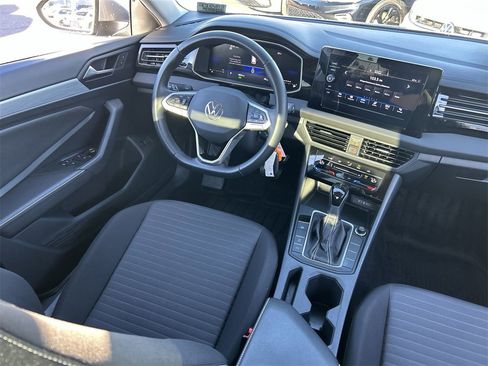 Certified 2025 Volkswagen Jetta S image 11