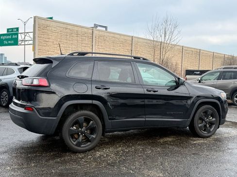Used 2019 Jeep Cherokee Latitude Plus image 9