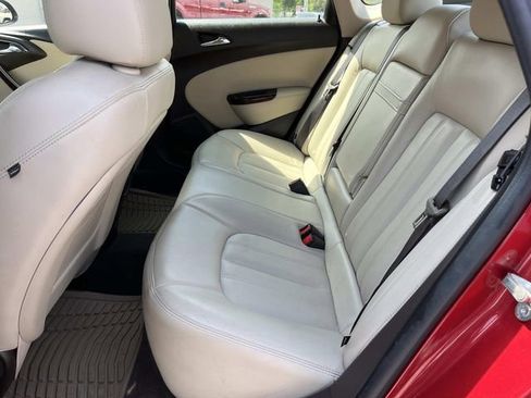 Used 2014 Buick Verano Leather FWD image 18