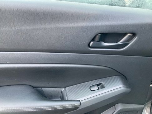 Used 2024 Nissan Altima 2.5 SV image 10