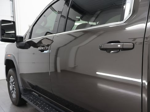 Used 2021 GMC Sierra 3500 SLE w/ SLE Convenience Package AWD/4WD image 30