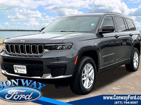 Used 2025 Jeep Grand Cherokee L Laredo w/ Luxury Tech Group I image 4