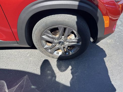 Used 2023 Kia Seltos S w/ Navigation Package image 3