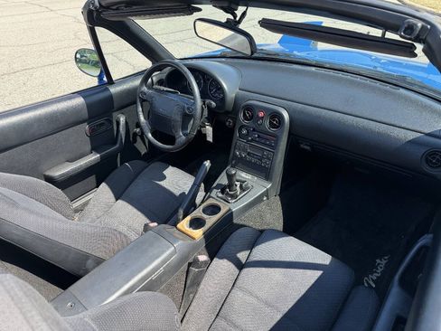Used 1990 MAZDA MX-5 Miata RWD image 7