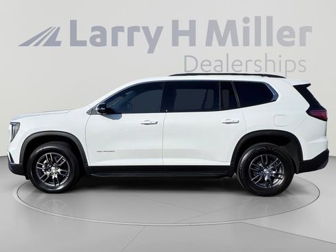 Used 2026 GMC Acadia Elevation FWD image 3