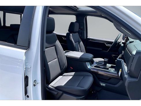 New 2026 Chevrolet Silverado 1500 LT Trail Boss w/ LT Trail Boss Premium Package AWD/4WD image 10