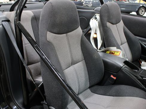 Used 1995 Chevrolet Camaro Z28 RWD image 12