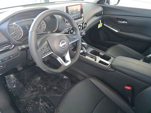 New 2025 Nissan Sentra SR w/ SR Premium Package image 10