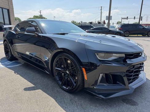 Used 2018 Chevrolet Camaro ZL1 RWD image 4
