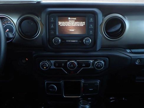 Used 2021 Jeep Wrangler Unlimited Sport image 15