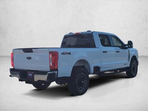 Used 2025 Ford F250 XLT image 5
