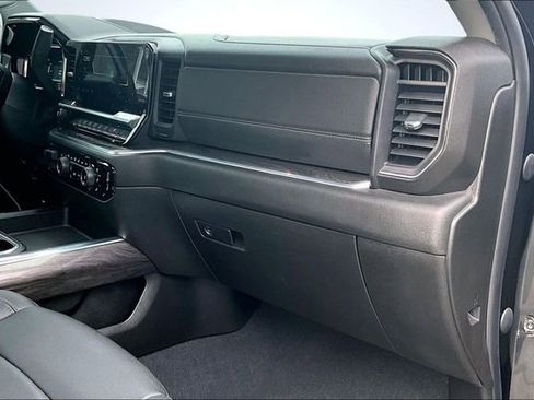 Used 2024 Chevrolet Silverado 2500 LTZ w/ LTZ Premium Package image 27