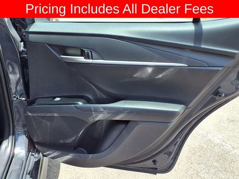 Used 2025 Toyota Camry SE w/ Convenience Package FWD image 13
