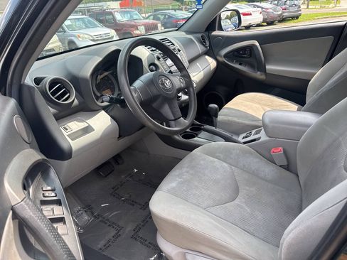 Used 2011 Toyota RAV4 4WD w/ Base L4 Extra Value Pkg image 6