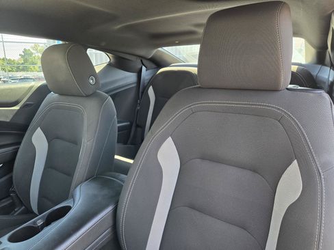 Used 2020 Chevrolet Camaro LT RWD image 20