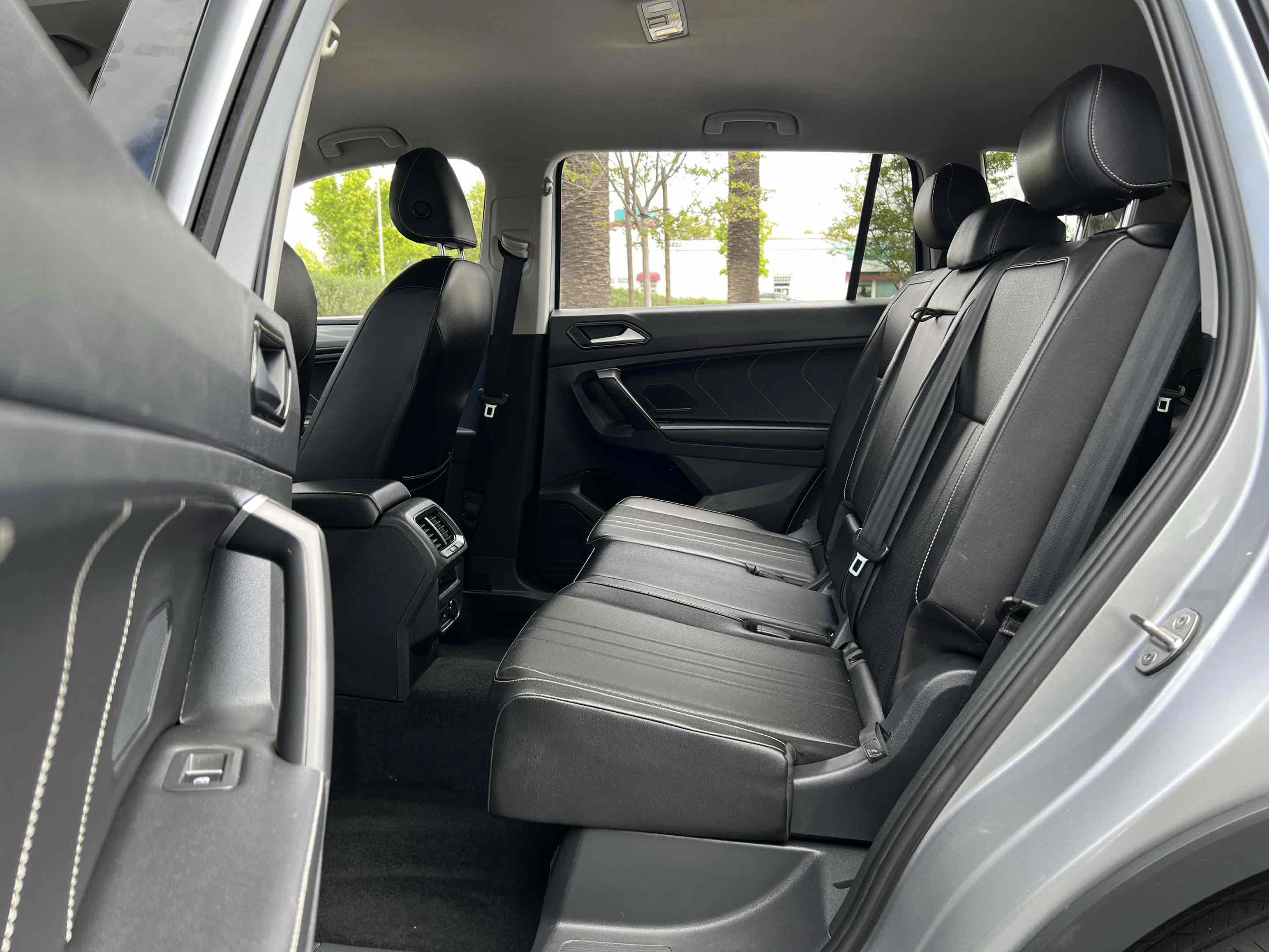 Used 2023 Volkswagen Tiguan SE FWD image 24