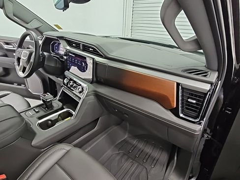 Used 2025 GMC Sierra 1500 Denali w/ Denali Reserve Package image 39