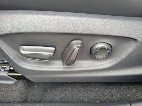 New 2026 Toyota Crown Signia image 19