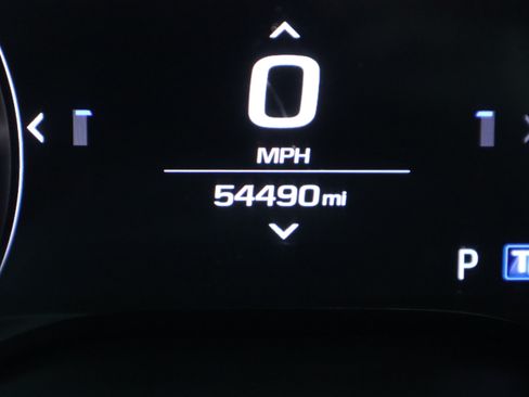 Used 2019 Chevrolet Camaro ZL1 RWD image 18