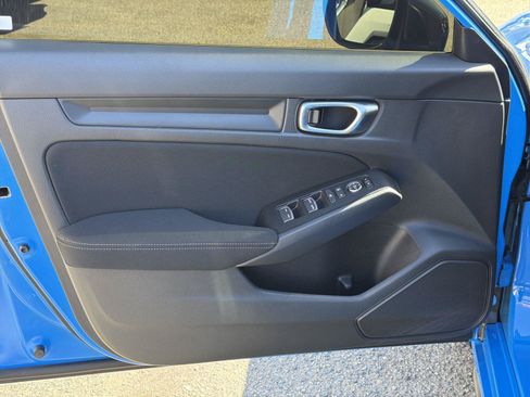 Used 2025 Honda Civic Sport image 19