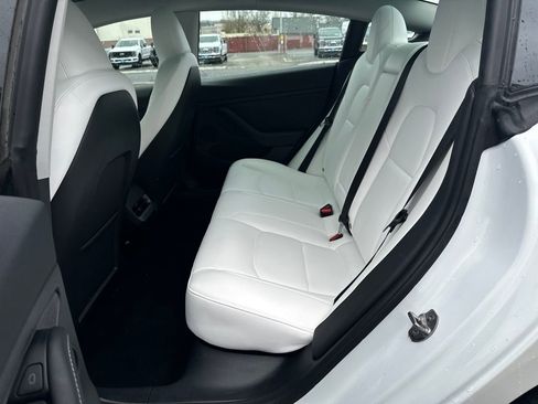 Used 2023 Tesla Model 3 Standard Range image 14