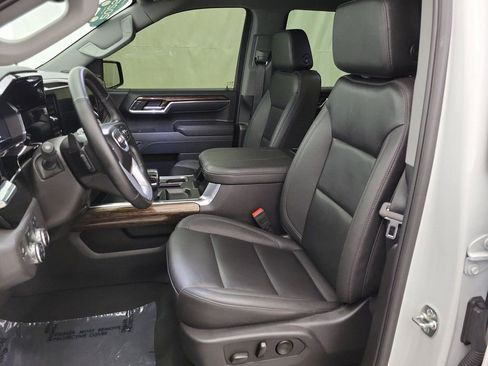 Used 2025 GMC Sierra 1500 Elevation w/ Elevation Premium Package image 8