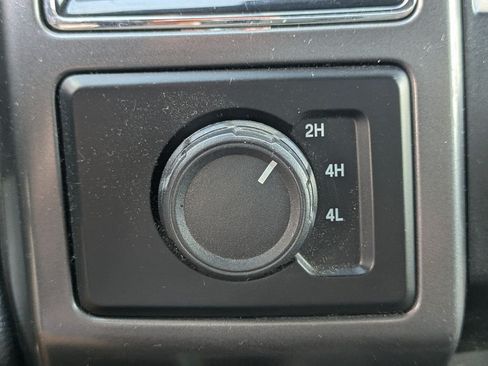 Used 2019 Ford F150 XLT w/ Equipment Group 302A Luxury AWD/4WD image 25