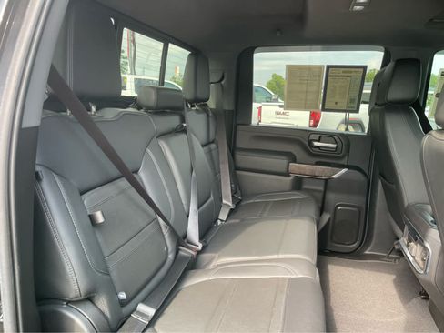 Used 2022 GMC Sierra 2500 Denali w/ Denali Black Diamond Edition AWD/4WD image 26