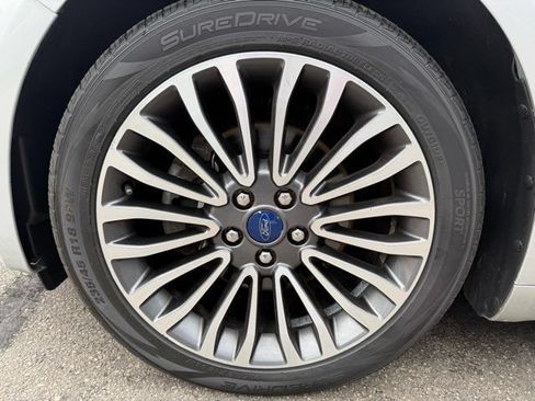 Used 2017 Ford Fusion Titanium AWD/4WD image 26