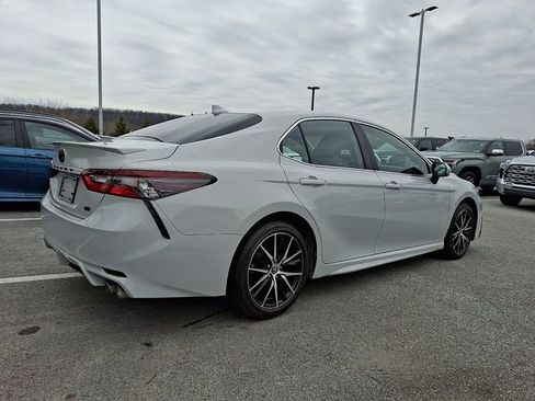 Certified 2024 Toyota Camry SE image 6