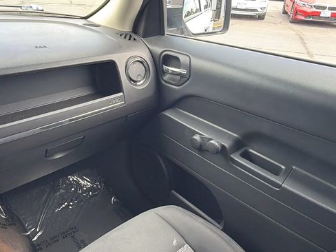 Used 2014 Jeep Patriot Sport FWD image 14
