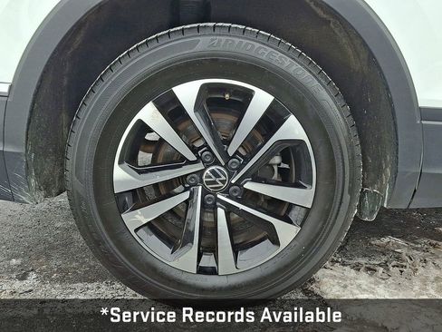 Used 2024 Volkswagen Tiguan S image 9