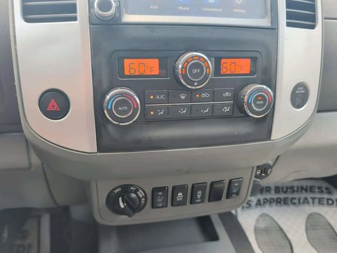 Used 2020 Nissan Frontier SV AWD/4WD image 15