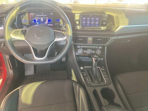 Certified 2023 Volkswagen Jetta SE image 22