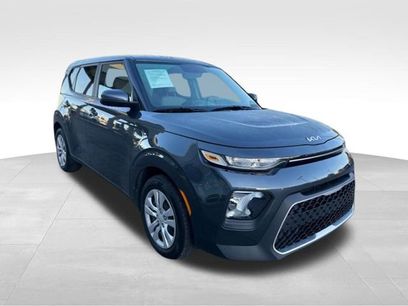 Used 2022 Kia Soul LX
