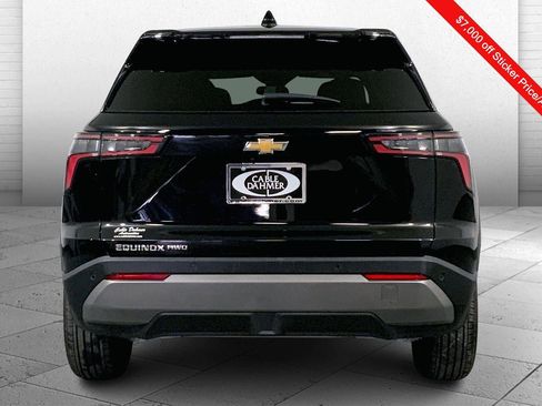 Used 2025 Chevrolet Equinox LT image 3