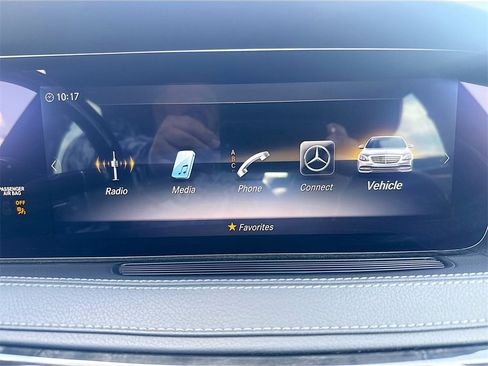 Used 2020 Mercedes-Benz S 560 Sedan image 17