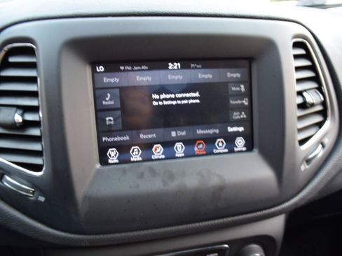 Used 2020 Jeep Compass Latitude w/ Popular Equipment Group FWD image 12